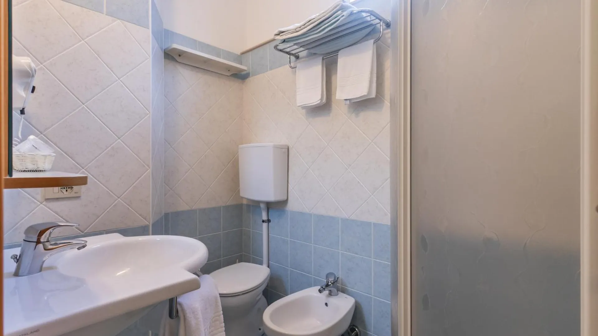 Hotel Leonardo Cattolica