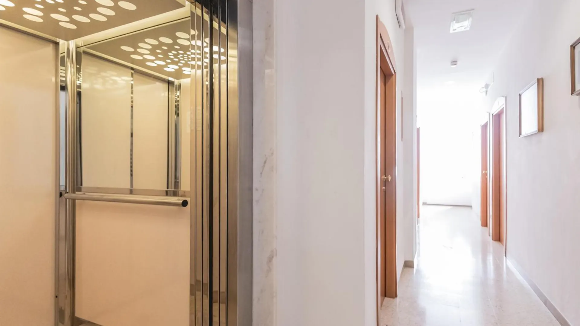 Hotel Leonardo Cattolica