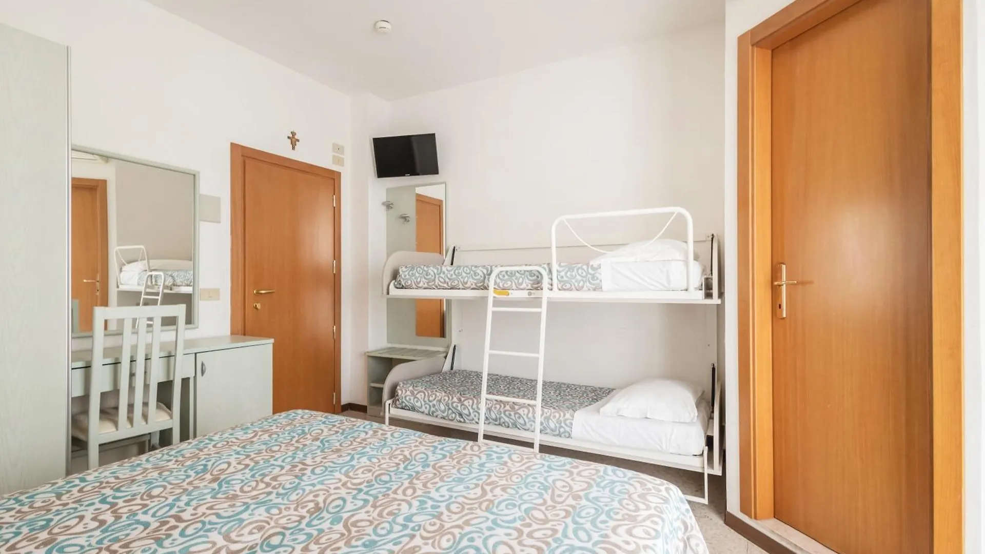 **  Hotel Leonardo Cattolica Italy